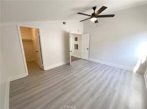 3303 Deaver Dr in Corona, CA - Foto de edificio - Building Photo