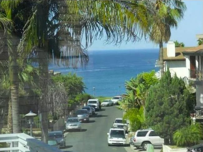 property at 23 Avenida Lobeiro