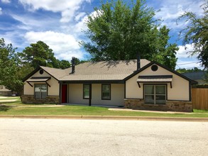 Azalea Court in Tyler, TX - Building Photo - Primary Photo