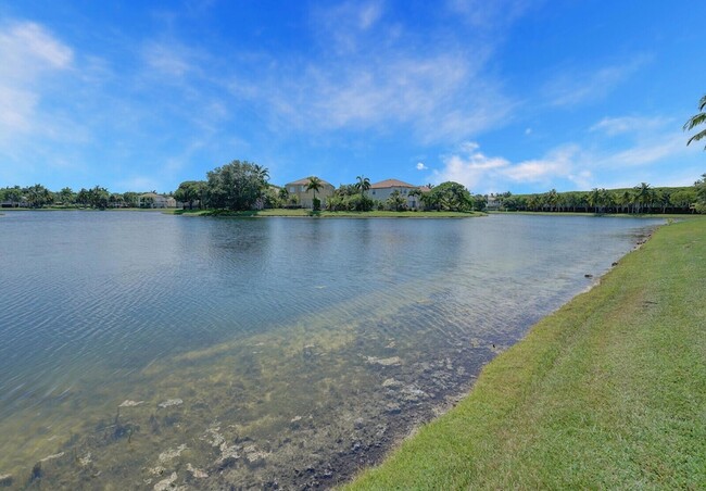 2175 Balsan Way, Unit 165 in Wellington, FL - Building Photo - Building Photo