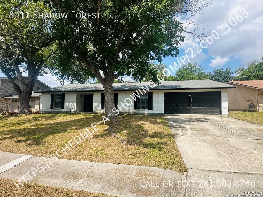 8011 Shadow Forest in San Antonio, TX - Building Photo