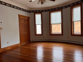 18 Houghton St in Somerville, MA - Building Photo - Building Photo