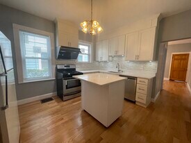 24 Litchfield St, Unit 1 in Boston, MA - Building Photo