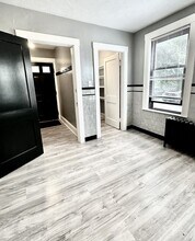 107 Thomas Burgin Pkwy in Quincy, MA - Building Photo - Building Photo