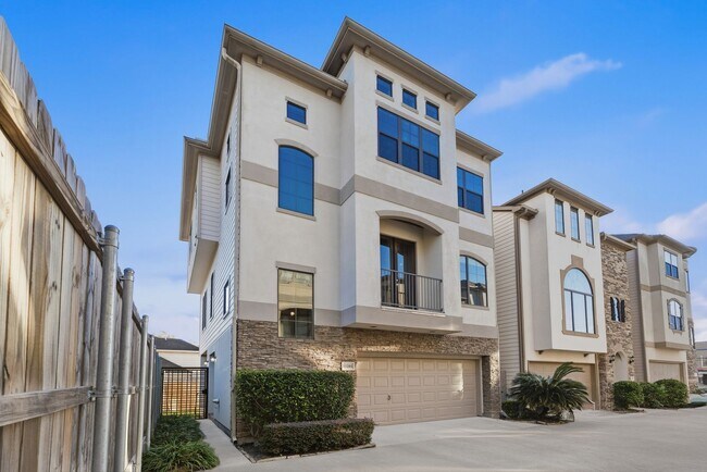 11203 Tramonto Dr in Houston, TX - Building Photo - Building Photo