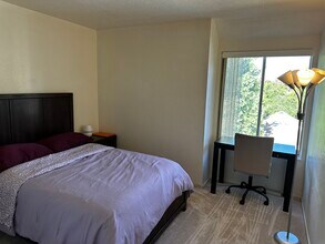 410 Auburn Way, Unit 8 in San Jose, CA - Foto de edificio - Building Photo