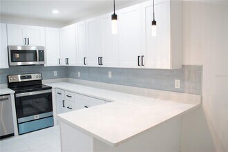 5014 Dr. M.L.K. Jr St S in St. Petersburg, FL - Building Photo - Building Photo
