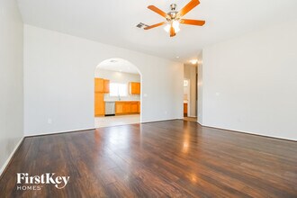 8429 W Avalon Dr in Phoenix, AZ - Building Photo - Building Photo