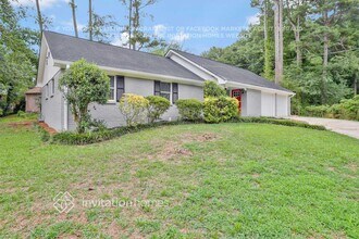 1150 Autumn Hill Ct in Stone Mountain, GA - Building Photo - Building Photo