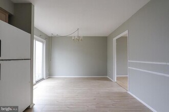 1940 Arrowood Dr in Bensalem, PA - Building Photo - Building Photo