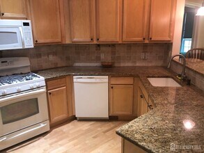 1105 Cedar Village Blvd in East Brunswick, NJ - Building Photo - Building Photo