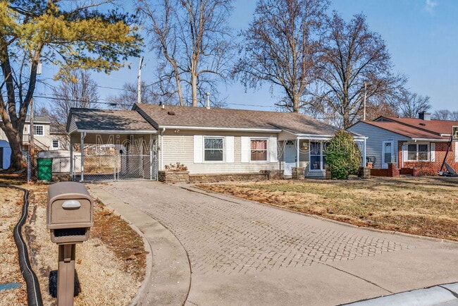 property at 36 Jamestown Dr