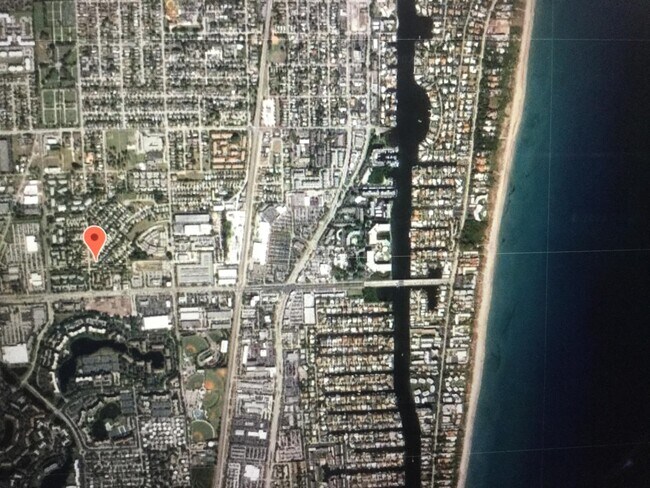 2484 Southridge Rd in Delray Beach, FL - Building Photo - Building Photo
