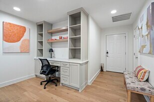 6501 Ravendale Ln in Dallas, TX - Building Photo