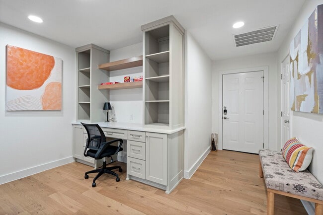 property at 6501 Ravendale Ln