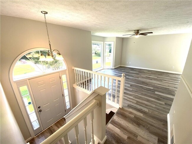 109 Indian Trail Dr in Powder Springs, GA - Building Photo - Building Photo
