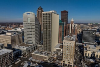 Mezzo on Walnut in Des Moines, IA - Foto de edificio - Building Photo