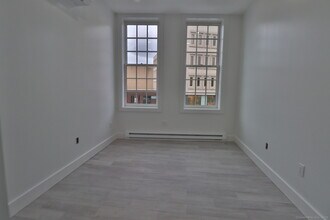 74 State St-Unit -1 in New London, CT - Building Photo - Building Photo