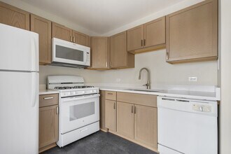 86 Gant Cir in Streamwood, IL - Building Photo - Building Photo