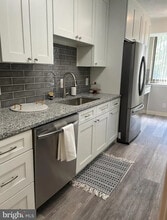 5505 Seminary Rd, Unit 101N in Falls Church, VA - Building Photo - Building Photo