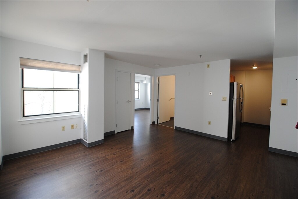888 Washington St, Unit 4 in Boston, MA - Building Photo