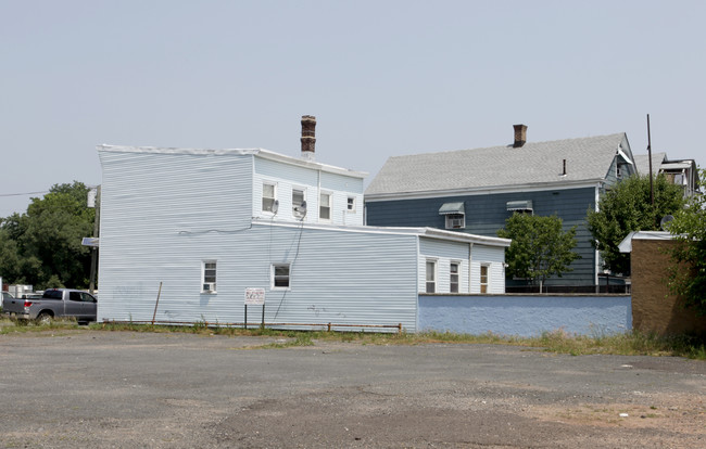 176 Sheridan St in Perth Amboy, NJ - Foto de edificio - Building Photo