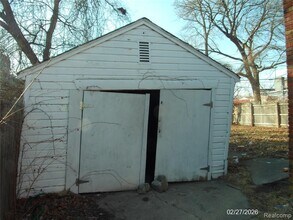 15107 Whitcomb in Detroit, MI - Building Photo - Building Photo