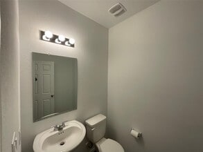 128 Banyon Dr in Liberty Hill, TX - Building Photo - Building Photo