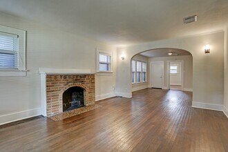 1926 W McKinney St in Houston, TX - Building Photo - Building Photo