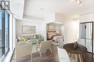 51-1051 E Liberty St in Toronto, ON - Building Photo - Building Photo