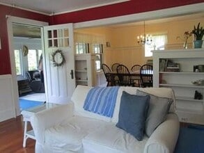 79 Green Ln in Jamestown, RI - Building Photo - Building Photo