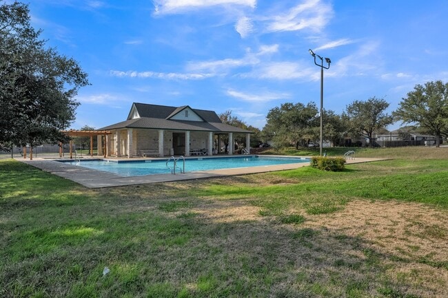 17414 Bishopsgate Dr in Pflugerville, TX - Building Photo - Building Photo