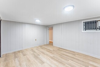 2557 N Lockwood Ave in Chicago, IL - Building Photo - Building Photo