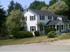 262 Governor Wentworth Hwy in Center Tuftonboro, NH - Foto de edificio - Building Photo