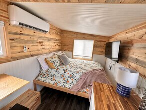 6554 OR-238 in Jacksonville, OR - Building Photo - Building Photo