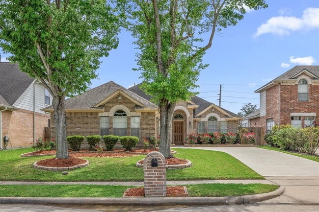 625 S Marathon Way