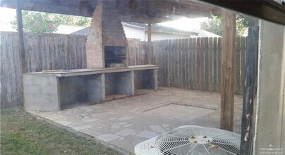 5 Zinnia Ave in McAllen, TX - Building Photo - Building Photo