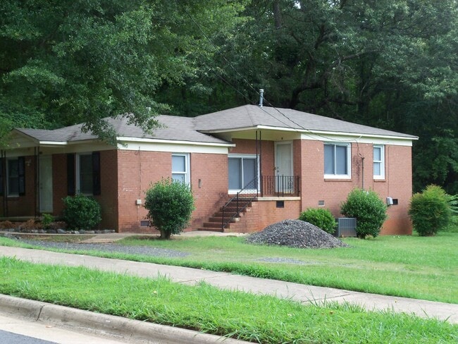 3106 Capitol Dr in Charlotte, NC - Building Photo - Building Photo