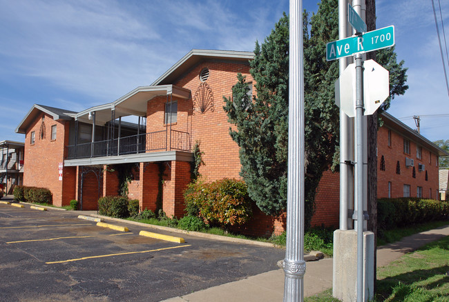 Melrose Park Apartments in Lubbock, TX - Foto de edificio - Building Photo