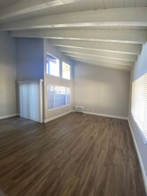 2638 Phipps Ave-Unit -#D in Simi Valley, CA - Building Photo - Building Photo