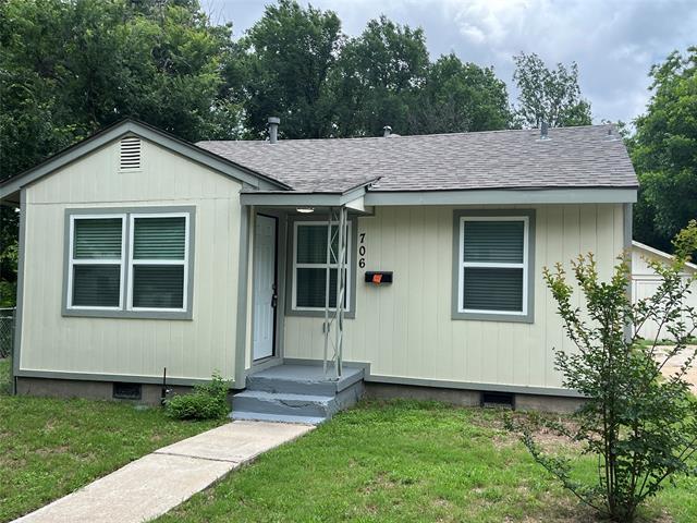 706 NE 17th St in Grand Prairie, TX - Building Photo - Building Photo