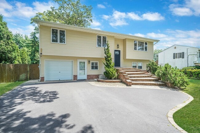 property at 2387 Chestnut Ave