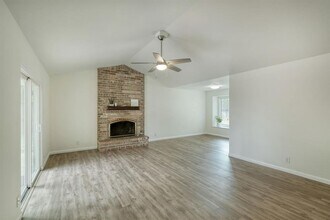 9001 Lodge Ct in Austin, TX - Building Photo - Building Photo