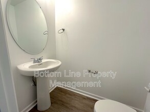 224 Hampton Church Rd in Charlotte, NC - Building Photo - Building Photo