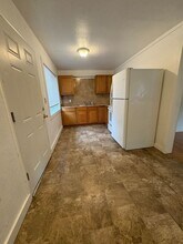 322 Willow St in Bremerton, WA - Building Photo - Building Photo