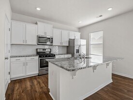 1441 Talley Rdg Dr in Woodruff, SC - Building Photo