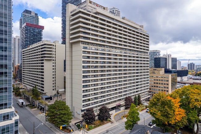 Yonge Eglinton Apartments – Duplex