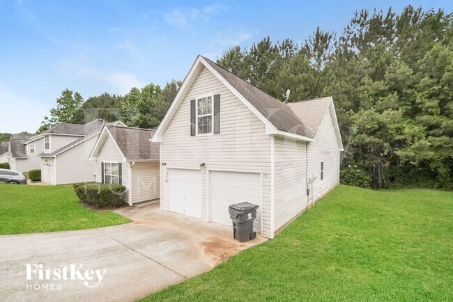 4564 Glider Cir in Douglasville, GA - Building Photo - Building Photo