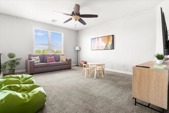 11533 N 150th Ln in Surprise, AZ - Foto de edificio - Building Photo