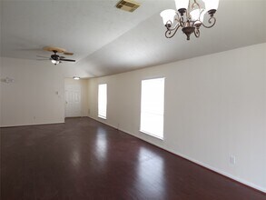 19611 Cypress Bough Dr in Katy, TX - Building Photo - Building Photo